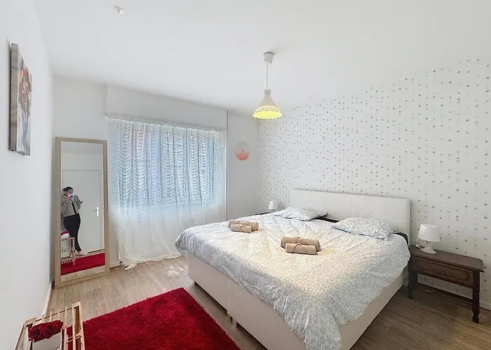 Moderne Pour 6 Personnes Avec Parking * Saint-Louis (Haut-Rhin)